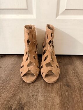 Women's Tan Cutout Peep-Toe Booties